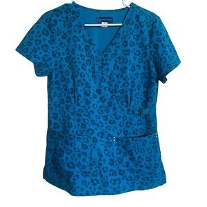 Koi Sapphire Scrubs Women's Cheetah Animal Blue Print Short Sleeve‎ Medical Work